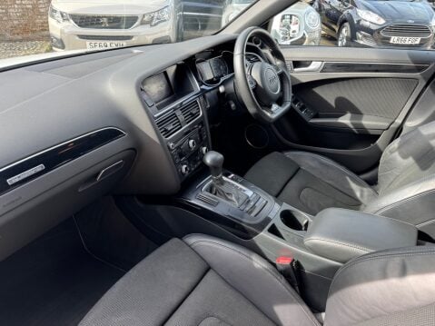 Audi A4 AVANT 2.0 TDI QUATTRO BLACK EDITION S/S 11
