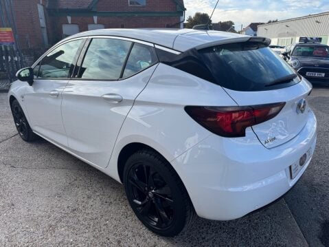 Vauxhall Astra 1.0T SRI ECOTEC 8