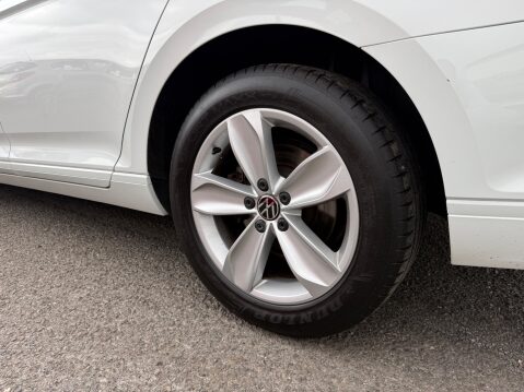 Volkswagen Passat SE NAV TDI DSG 8