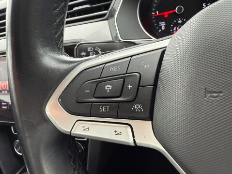 Volkswagen Passat SE NAV TDI DSG 24