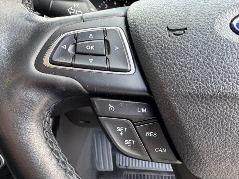 Ford Focus TITANIUM 13