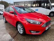Ford Focus TITANIUM 8