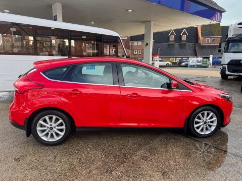 Ford Focus TITANIUM 4