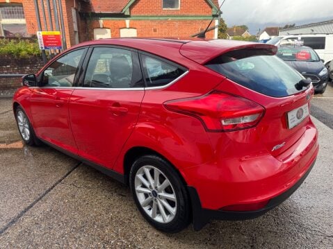 Ford Focus TITANIUM 9