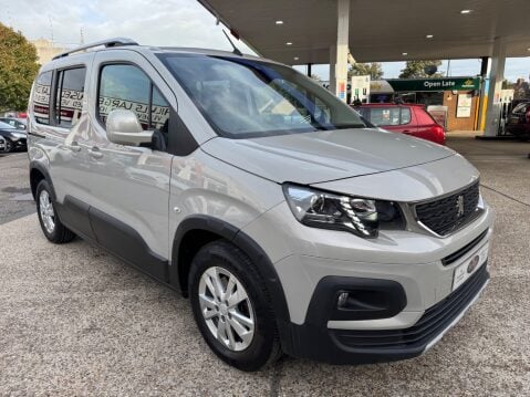 Peugeot Rifter HORIZON RE 9