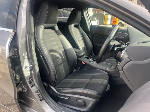 Mercedes-Benz A Class A 200 SPORT EDITION AUTOMATIC 3