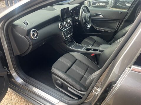 Mercedes-Benz A Class A 200 SPORT EDITION AUTOMATIC 12