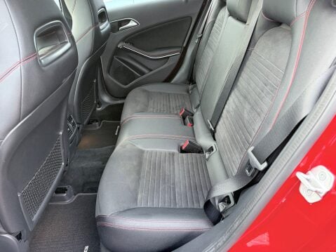 Mercedes-Benz A Class A 180 D AMG LINE PREMIUM PLUS 12