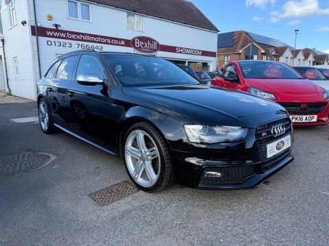 Audi A4 S4 AVANT QUATTRO BLACK EDITION 4