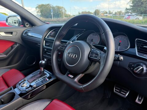 Audi A4 S4 AVANT QUATTRO BLACK EDITION 10