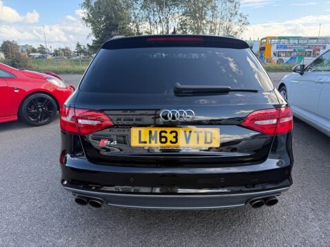 Audi A4 S4 AVANT QUATTRO BLACK EDITION 6