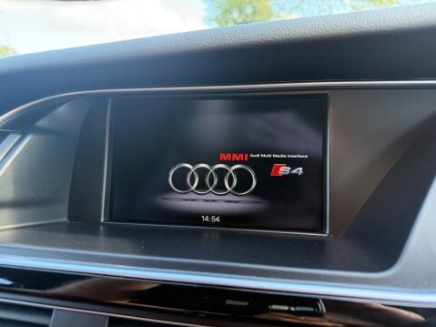 Audi A4 S4 AVANT QUATTRO BLACK EDITION 22