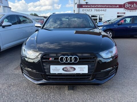 Audi A4 S4 AVANT QUATTRO BLACK EDITION 3