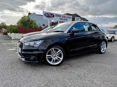 Audi A1 TDI S LINE