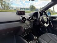 Audi A1 TDI S LINE 9