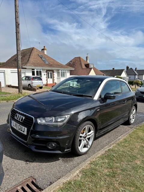 Audi A1 TDI S LINE 1