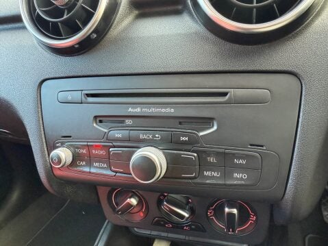 Audi A1 TDI S LINE 18