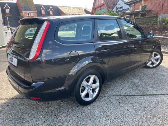 Ford Focus 1.6 ZETEC ESTATE 
