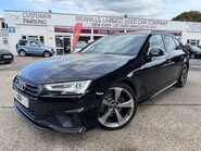 Audi A4 AVANT TFSI BLACK EDITION MHEV 1