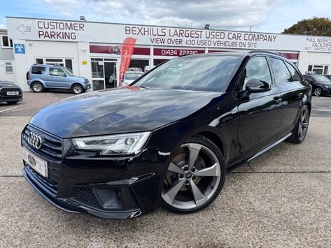Audi A4 AVANT TFSI BLACK EDITION MHEV