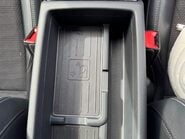 Audi A4 AVANT TFSI BLACK EDITION MHEV 26