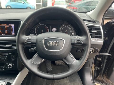 Audi Q5 TDI QUATTRO SE 12
