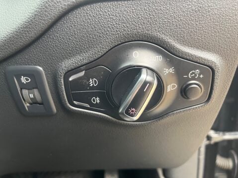 Audi Q5 TDI QUATTRO SE 16