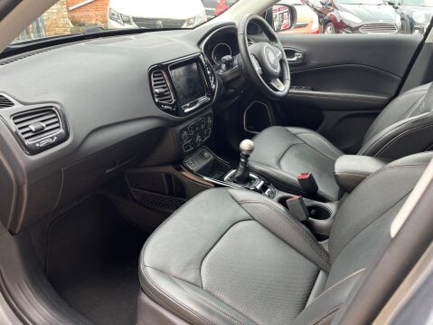 Jeep Compass 1.6 MULTIJET II LIMITED 3