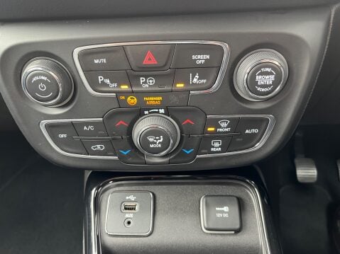 Jeep Compass 1.6 MULTIJET II LIMITED 18