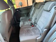 Volkswagen Touran SPORT TDI BLUEMOTION TECH 7 SEATER 12