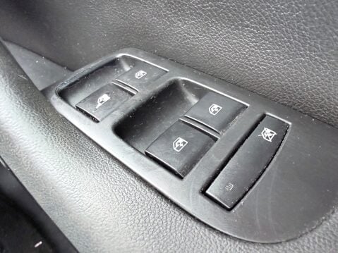 Vauxhall Zafira 2.0 ELITE CDTI 7 SEATER 17