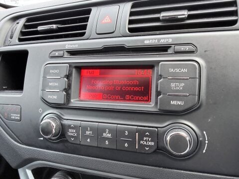 Kia Rio 1 HATCHBACK 13