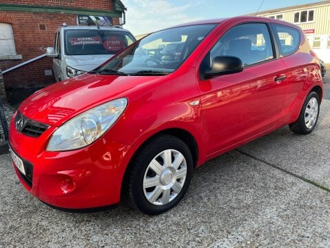 Hyundai i20 1.2 CLASSIC 1