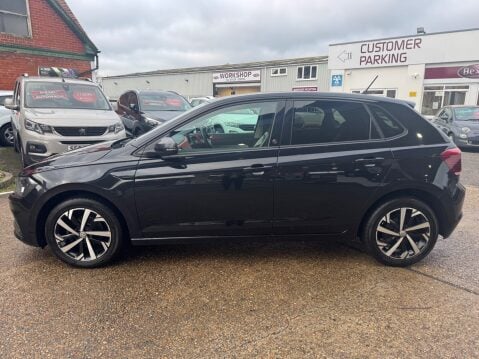 Volkswagen Polo 1.0 TSI BEATS DSG AUTOMATIC 5