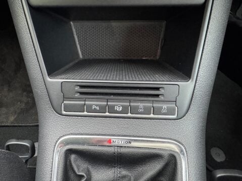 Volkswagen Tiguan 2.0 TDI SE BLUEMOTION TECHNOLOGY 4MOTION 19