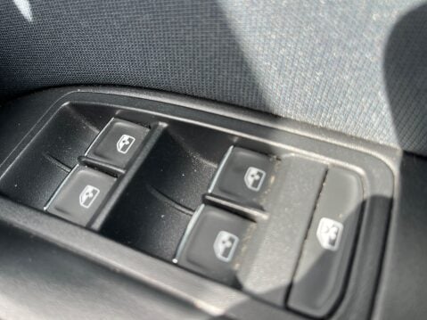 SEAT Ateca 1.6 TDI SE TECHNOLOGY DSG 30