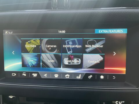 Jaguar XF 3.0D V6 S AUTOMATIC 26