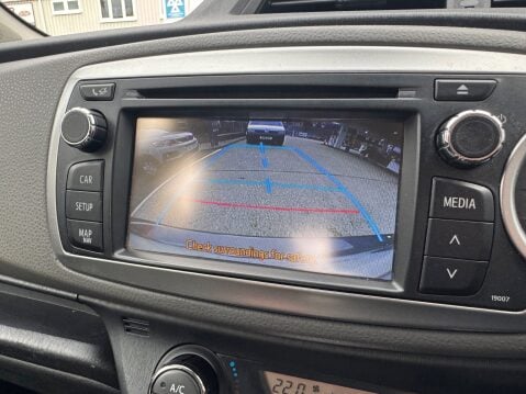 Toyota Yaris 1.33 VVT-I ICON PLUS 19