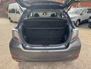 Toyota Yaris 1.33 VVT-I ICON PLUS 8