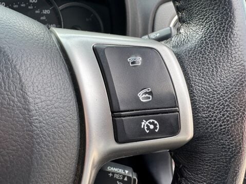 Toyota Yaris 1.33 VVT-I ICON PLUS 13