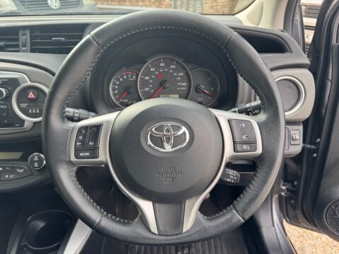 Toyota Yaris 1.33 VVT-I ICON PLUS 11