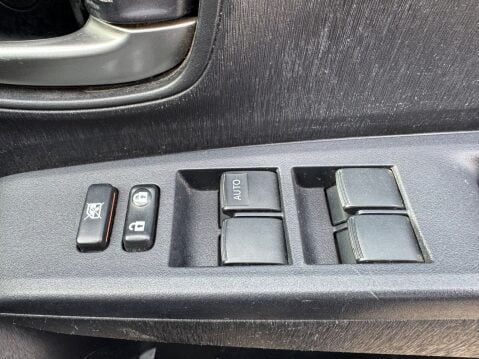 Toyota Yaris 1.33 VVT-I ICON PLUS 16