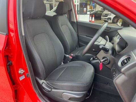 Hyundai i10 1.0 PLAY 3