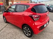 Hyundai i10 1.0 PLAY 11