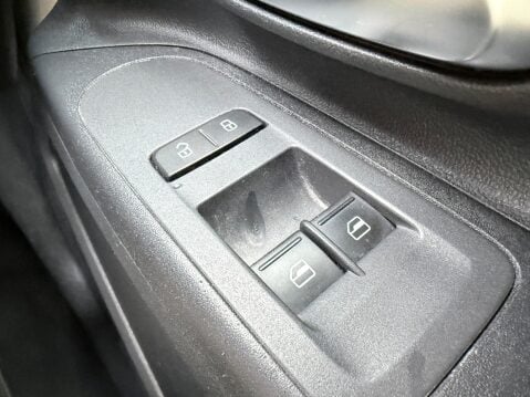 Volkswagen Up 1.0 MOVE UP GARMIN EDITION 17
