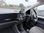 Volkswagen Up 1.0 MOVE UP GARMIN EDITION 8