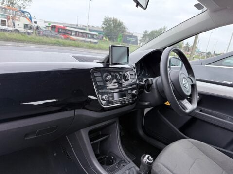 Volkswagen Up 1.0 MOVE UP GARMIN EDITION 8