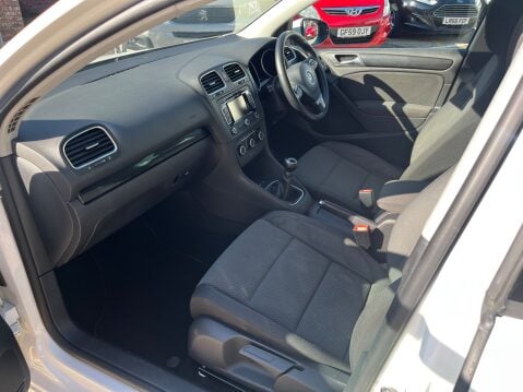 Volkswagen Golf 1.4 TSI MATCH 11