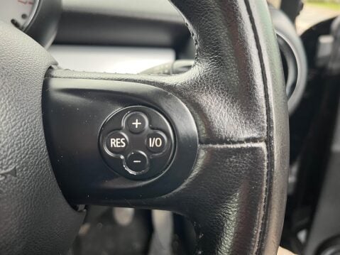 Mini Clubman 1.6 COOPER D 17