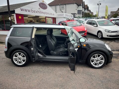 Mini Clubman 1.6 COOPER D 11